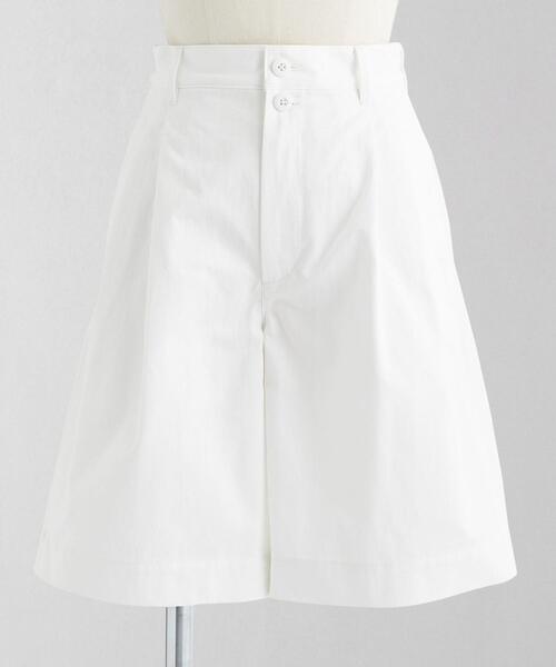 LOEFF(ロエフ)の「<LOEFF>コットンツイル 2タック ショートパンツ(チノパンツ・レディース・ホワイト・1/0)」の1枚目の写真