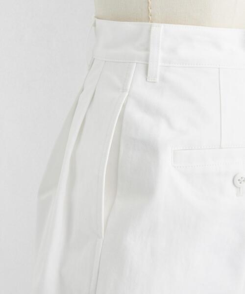 LOEFF(ロエフ)の「<LOEFF>コットンツイル 2タック ショートパンツ(チノパンツ・レディース・ホワイト・1/0)」の5枚目の写真
