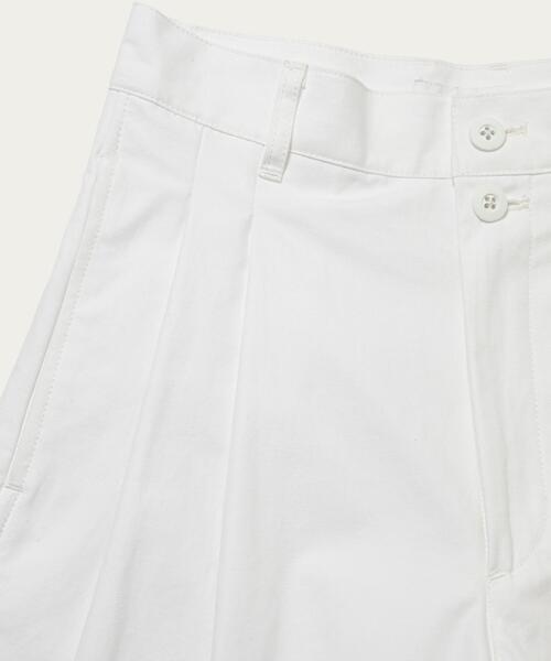 LOEFF(ロエフ)の「<LOEFF>コットンツイル 2タック ショートパンツ(チノパンツ・レディース・ホワイト・1/0)」の22枚目の写真