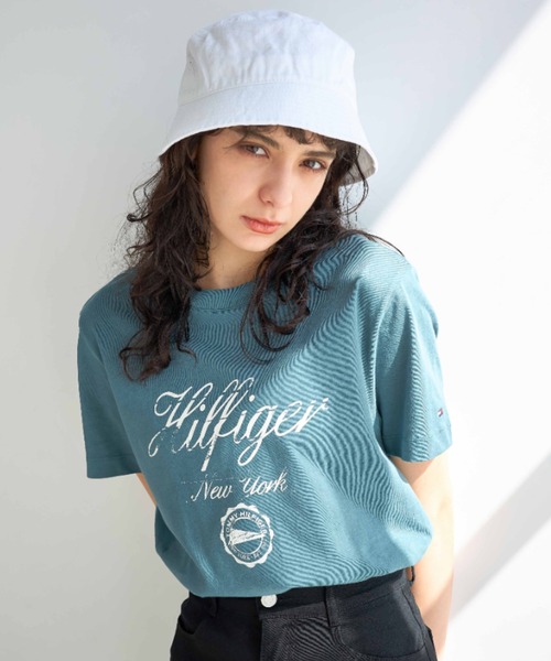 TOMMY HILFIGER(トミーヒルフィガー)の「【オンライン限定】グランジプリントTシャツ(Tシャツ/カットソー・メンズ・ネイビー/ブルー/レッド/ホワイト/ベージュ・SMALL/MEDIUM/LARGE/X-LARGE/XX-LARGE)」の4枚目の写真