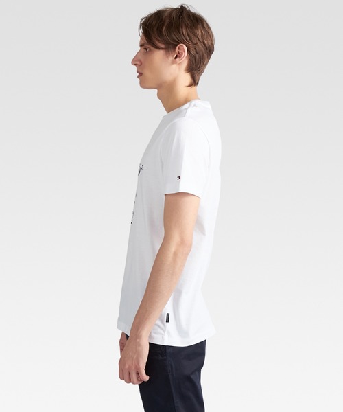 TOMMY HILFIGER(トミーヒルフィガー)の「【オンライン限定】グランジプリントTシャツ(Tシャツ/カットソー・メンズ・ネイビー/ブルー/レッド/ホワイト/ベージュ・SMALL/MEDIUM/LARGE/X-LARGE/XX-LARGE)」の14枚目の写真