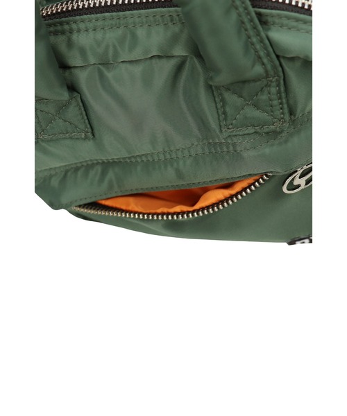 OY（オーワイ）の「『OY/オーワイ』DIAGONAL LINE ZIPPER MINI CROSS BAG/ダイアゴナル ライン ジッパー ミニクロス バッグ（ボディバッグ/ウエストポーチ・メンズ・カーキ/ブラック・FREE）」の12枚目の写真