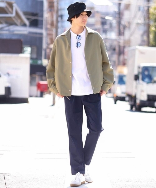 a.v.v（アーヴェヴェ）の「【洗濯機で洗える/防シワ】リライト コーチジャケット（ブルゾン・メンズ・カーキ/ブルー・46/50/48）」の21枚目の写真