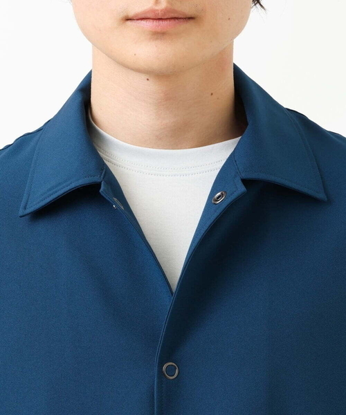 a.v.v（アーヴェヴェ）の「【洗濯機で洗える/防シワ】リライト コーチジャケット（ブルゾン・メンズ・カーキ/ブルー・46/50/48）」の5枚目の写真