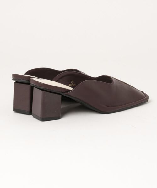 Fabby fabby（ファビィーファビィー）の「センターステッチスクエアサボミュールサンダル（サンダル・レディース・オフホワイト/ブラウン/ブラック・SMALL/MEDIUM/LARGE）」の5枚目の写真