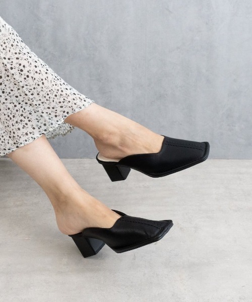 Fabby fabby（ファビィーファビィー）の「センターステッチスクエアサボミュールサンダル（サンダル・レディース・オフホワイト/ブラウン/ブラック・SMALL/MEDIUM/LARGE）」の15枚目の写真