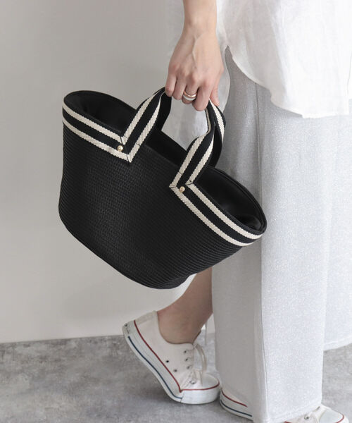 fredy emue（フレディエミュ）の「テープハンドルPPブレードバッグ（トートバッグ・レディース・ブラック/ベージュ・FREE）」の14枚目の写真