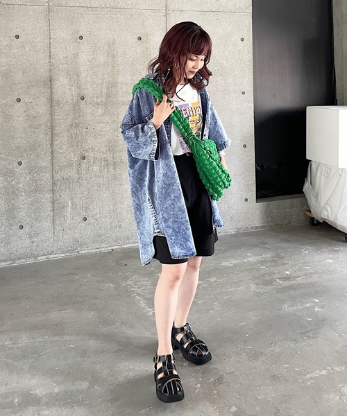 PAGEBOY（ページボーイ）の「デニムルーズスリットシャツ（シャツ/ブラウス・レディース・ブラック系その他/インディゴブルー/ブルー系その他・FREE）」の14枚目の写真