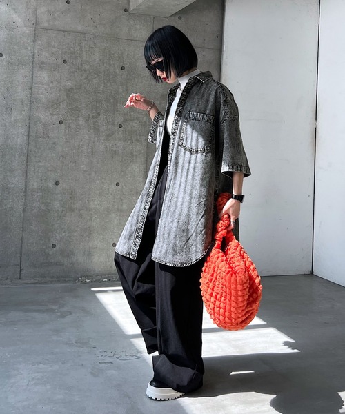 PAGEBOY（ページボーイ）の「デニムルーズスリットシャツ（シャツ/ブラウス・レディース・ブラック系その他/インディゴブルー/ブルー系その他・FREE）」の8枚目の写真