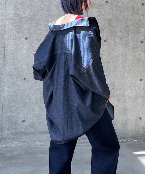 PAGEBOY（ページボーイ）の「デニムルーズスリットシャツ（シャツ/ブラウス・レディース・ブラック系その他/インディゴブルー/ブルー系その他・FREE）」の16枚目の写真