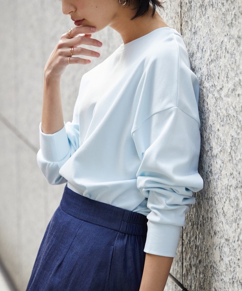 for/c(フォーシー)の「USAコットンラウンドヘムロンT【サスティナブル】(Tシャツ/カットソー・レディース・ブラック/ベージュ/ブルー/サックスブルー/ネイビー/グレー/ホワイト/ラベンダー/ピンク/アイボリー・LL/M/L)」の7枚目の写真