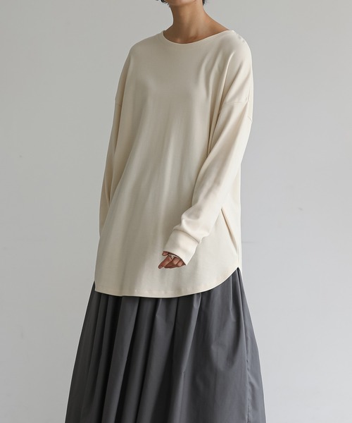 for/c(フォーシー)の「USAコットンラウンドヘムロンT【サスティナブル】(Tシャツ/カットソー・レディース・ブラック/ベージュ/ブルー/サックスブルー/ネイビー/グレー/ホワイト/ラベンダー/ピンク/アイボリー・LL/M/L)」の19枚目の写真