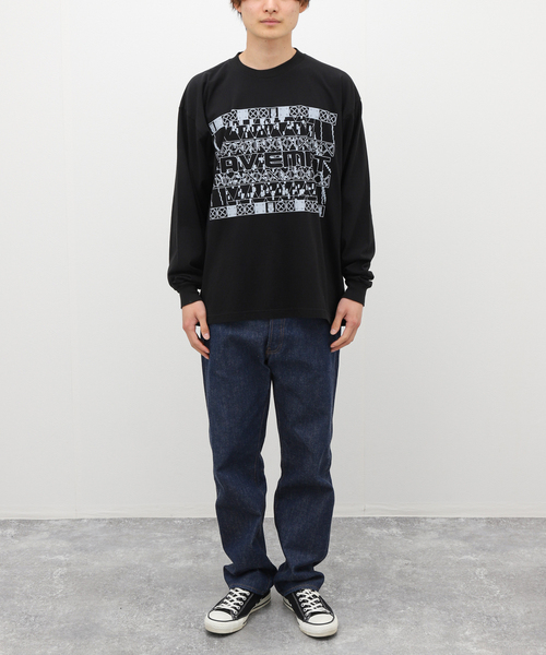 C.E（シーイー）の「【C.E / シーイー】ALIGNING BIG LONG SLEEVE T（Tシャツ/カットソー・メンズ・ブラック・LARGE/MEDIUM/X-LARGE）」の2枚目の写真