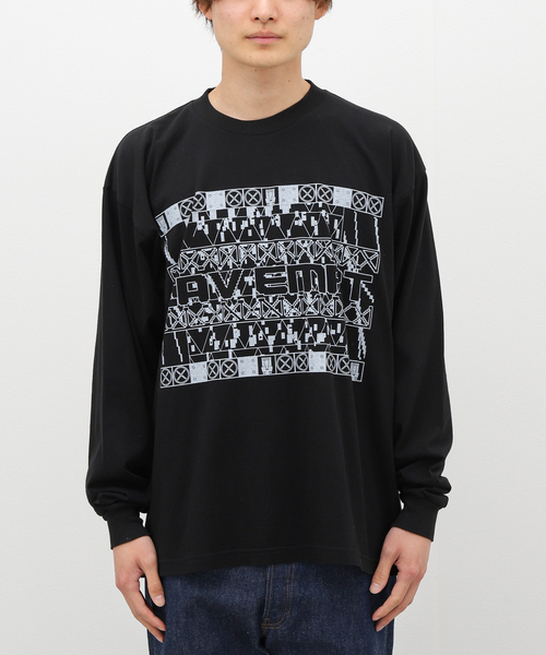 C.E（シーイー）の「【C.E / シーイー】ALIGNING BIG LONG SLEEVE T（Tシャツ/カットソー・メンズ・ブラック・LARGE/MEDIUM/X-LARGE）」の3枚目の写真