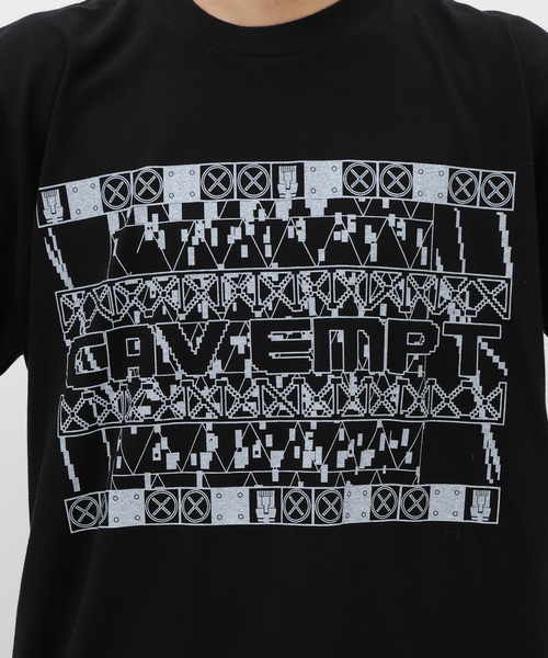 C.E（シーイー）の「【C.E / シーイー】ALIGNING BIG LONG SLEEVE T（Tシャツ/カットソー・メンズ・ブラック・LARGE/MEDIUM/X-LARGE）」の10枚目の写真