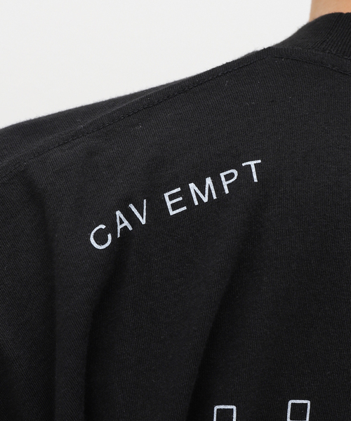 C.E（シーイー）の「【C.E / シーイー】ALIGNING BIG LONG SLEEVE T（Tシャツ/カットソー・メンズ・ブラック・LARGE/MEDIUM/X-LARGE）」の13枚目の写真