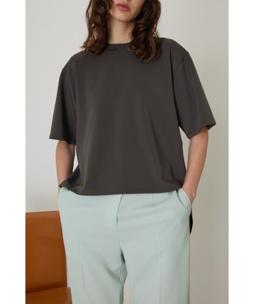 美品　リムアークBack volume R-neck cut tops トップス RIM.ARK（リムアーク）の「Back volume R-neck cut tops（T
