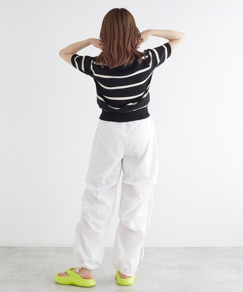 w closet（ダブルクローゼット）の「スキッパーボーダーポロニット（ポロシャツ・レディース・オフホワイト/ブラック・FREE）」の17枚目の写真