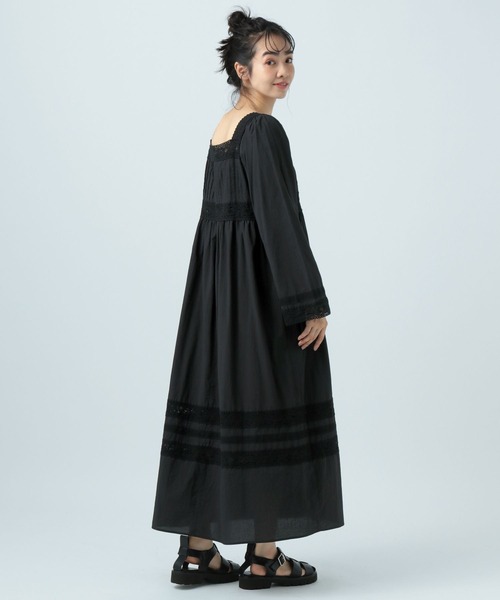 BAYFLOW(ベイフロー)の「ヴィンテージスタイルワンピース(ワンピース・レディース・ブルー/オフホワイト/ブラック・SMALL/MEDIUM)」の3枚目の写真