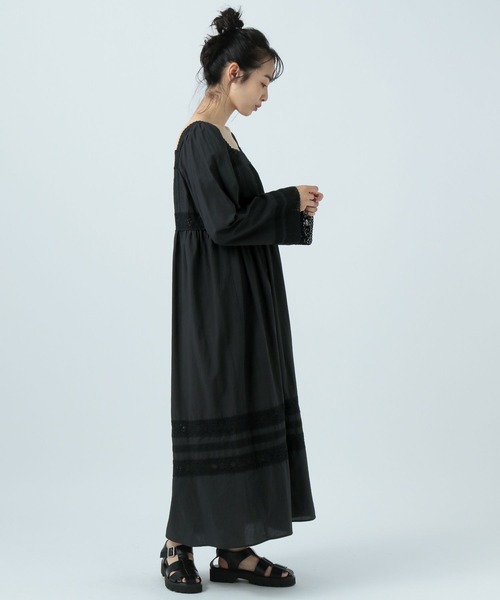 BAYFLOW(ベイフロー)の「ヴィンテージスタイルワンピース(ワンピース・レディース・ブルー/オフホワイト/ブラック・SMALL/MEDIUM)」の10枚目の写真