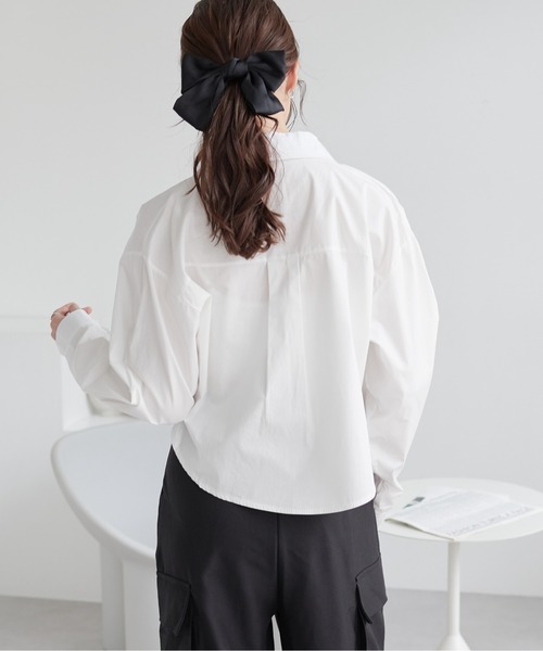 ECRIRE(エクリール)の「クロップドシャツ(シャツ/ブラウス・レディース・ホワイト/ブラック・フリー)」の21枚目の写真