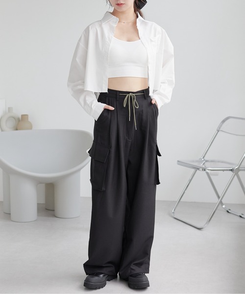 ECRIRE(エクリール)の「クロップドシャツ(シャツ/ブラウス・レディース・ホワイト/ブラック・フリー)」の20枚目の写真