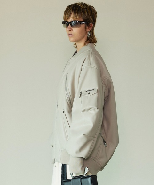 PRANK PROJECT(プランクプロジェクト)の「フェイクレザーMA-1 / Synthetic Leather MA-1(MA-1・レディース・シルバー/ライトグレー/ブラック・FREE)」の9枚目の写真