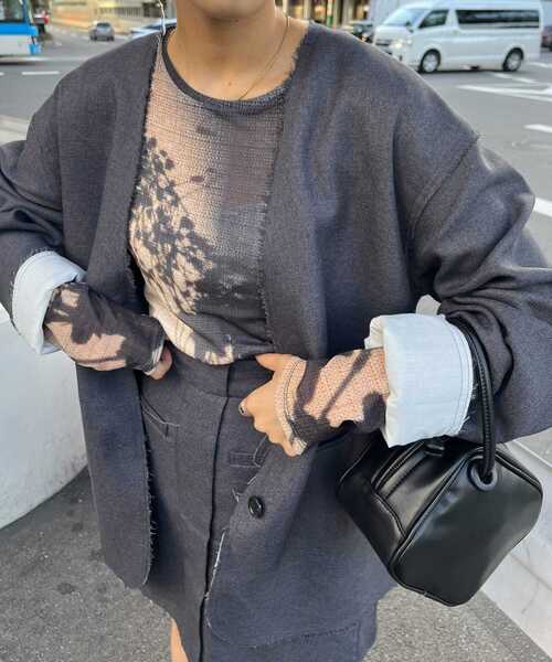 KBF(ケイビーエフ)の「グラフィックプリントカットソー(Tシャツ/カットソー・レディース・ブラウン系その他/グリーン系その他/ブルー系その他/オレンジ系その他/ブラック系その他/グレー系その他・ONE)」の7枚目の写真