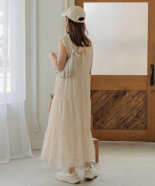 flower（フラワー）の「ギャザーレザーバッグ（ショルダーバッグ・レディース・ブラック/アイボリー・FREE）」の7枚目の写真