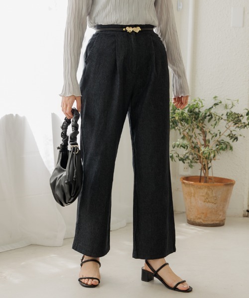 flower（フラワー）の「ギャザーレザーバッグ（ショルダーバッグ・レディース・ブラック/アイボリー・FREE）」の17枚目の写真