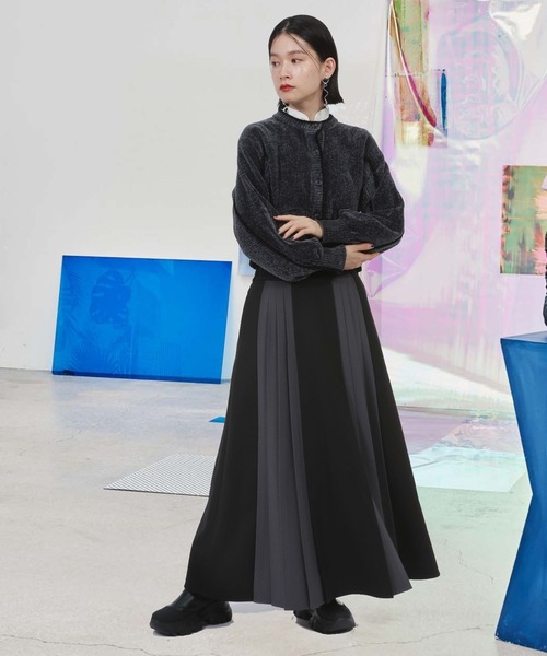 HARE プリーツ　ロングスカート　ブラックコーデ　美品　ハレ HARE（ハレ）の「シャイニーアシメプリーツスカート(HARE