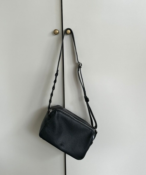 LOWELL things（ロウェル　シングス）の「Frec/WファスナースクエアショルダーBAG（ショルダーバッグ・レディース・カーキ/ベージュ/アイボリー/ブラック/ライトベージュ・フリー）」の14枚目の写真