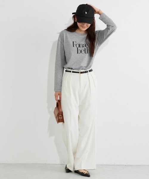 Pierrot（ピエロ）の「ロゴロングスリーブTシャツ（Tシャツ/カットソー・レディース・グレー系その他2/ホワイト系その他3/ホワイト系その他2/グレー系その他/ホワイト系その他/ホワイト系その他4/ホワイト系1/ホワイト系/チャコールグレー×ブラック/グレー系その他3/グレー系その他4/ホワイト系3/ホワイト系その他5/ホワイト系その他6/ホワイト系2・M/L/LL）」の22枚目の写真