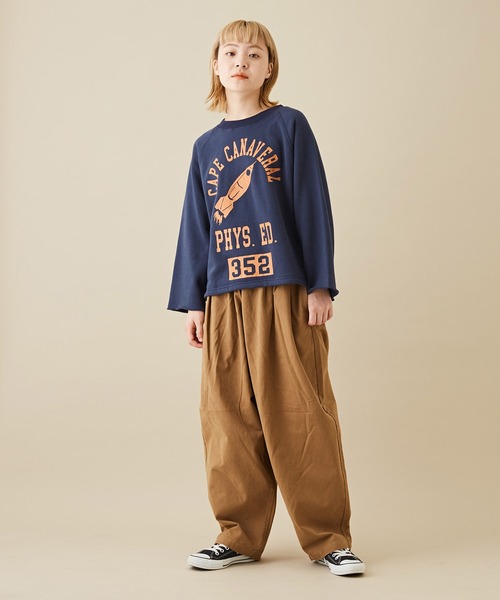 CUBE SUGAR（キューブシュガー）の「吊り裏毛スウェットロゴプリントラグランスリーブプルオーバー（スウェット・レディース・レッド/トップグレー/ネイビー/ホワイト・M）」の16枚目の写真