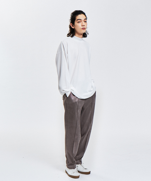 AH ABAHOUSE（エーエイチアバハウス）の「【AH ABAHOUSE】ジョーゼット モックネック カットソー / 長袖Tシャツ / ロンT（Tシャツ/カットソー・メンズ・グレイッシュベージュ/ブラック/グレイッシュブルー/グレー/ホワイト/パープル/ダークグリーン/スモークピンク・46/48）」の22枚目の写真