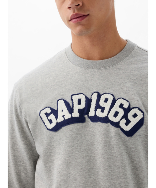 GAP（ギャップ）の「GAP1969アーチロゴ スウェット・トレーナー(ユニセックス)（スウェット・メンズ・パープル/レッド/ベージュ/ベージュ系その他/ブルー/ブラック/ネイビー/ホワイト系その他/ライトグレー・L/M/XL/XS/S）」の11枚目の写真