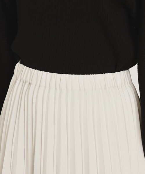 OPAQUE.CLIP（オペークドットクリップ）の「◆イージープリーツスカート/ウールライク【洗濯機洗い可】（スカート・レディース・イエロー/オフホワイト/グレー・38/40）」の19枚目の写真