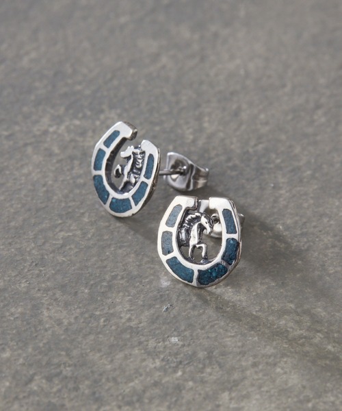 ear PAPILLONNER(イアパピヨネ)の「《WEB限定あり/シルバー925》ホースシューピアス(ピアス(両耳用)・レディース・ボルドー/サックスブルー・FREE)」の4枚目の写真