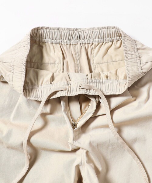 B:MING by BEAMS（ビーミングバイビームス）の「B:MING by BEAMS / テック ライトイージー チノパンツ（チノパンツ・メンズ・ホワイト系その他5/ブラック・MEDIUM/X-LARGE/SMALL/LARGE）」の21枚目の写真