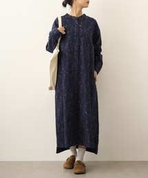 EMAGO 立体総柄刺繍ワンピース