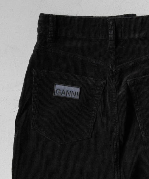 GANNI（ガニー）の「GANNI Washed Corduroy Long Skrt（スカート・レディース・ブラック・32）」の4枚目の写真