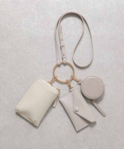 COLONY 2139（コロニートゥーワンスリーナイン）の「3連ショルダーバッグ/スマホショルダー/スマホポーチ（ショルダーバッグ・レディース・ホワイト/ブラック系その他/ライトベージュ/ブラック/シルバー/ゴールド・FREE）」の19枚目の写真