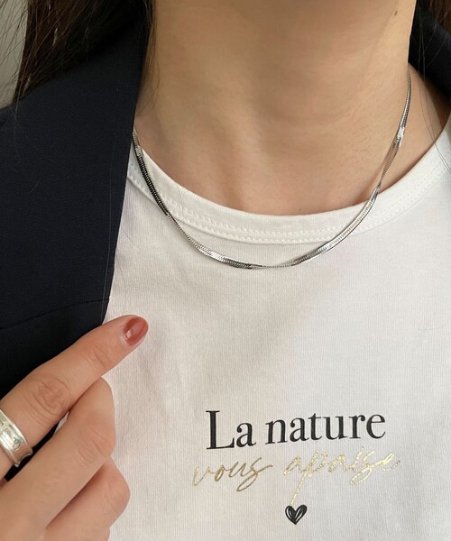 fredy emue（フレディエミュ）の「ステンレスフラットチェーンネックレス（ネックレス・レディース・シルバー/ゴールド・FREE）」の2枚目の写真