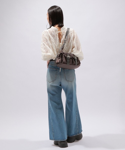 PAGEBOY（ページボーイ）の「レースジャガード2WAYブラウス（シャツ/ブラウス・レディース・オフホワイト/ブラック/グレイッシュベージュ/スカイブルー・FREE）」の11枚目の写真