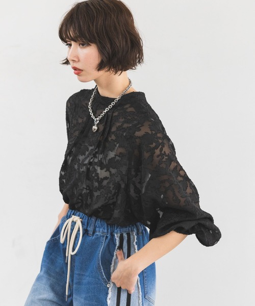 PAGEBOY（ページボーイ）の「レースジャガード2WAYブラウス（シャツ/ブラウス・レディース・オフホワイト/ブラック/グレイッシュベージュ/スカイブルー・FREE）」の12枚目の写真