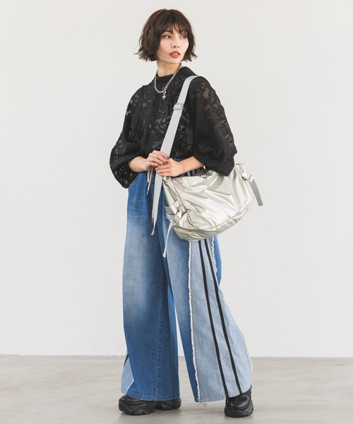 PAGEBOY（ページボーイ）の「レースジャガード2WAYブラウス（シャツ/ブラウス・レディース・オフホワイト/ブラック/グレイッシュベージュ/スカイブルー・FREE）」の15枚目の写真