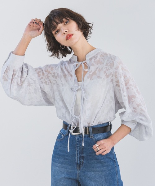 PAGEBOY（ページボーイ）の「レースジャガード2WAYブラウス（シャツ/ブラウス・レディース・オフホワイト/ブラック/グレイッシュベージュ/スカイブルー・FREE）」の17枚目の写真