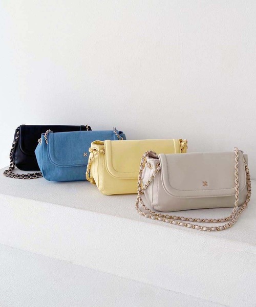 one after another NICE CLAUP(ワンアフターアナザーナイスクラップ)の「チェーンハンドルショルダーバッグ(ショルダーバッグ・レディース・イエロー/ブルー/ブラック/ライトベージュ・FREE)」の21枚目の写真