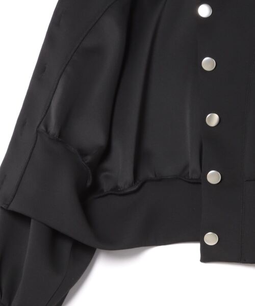 PICCIN（ピッチン）の「【WEB限定】ボリュームスリーブショートブルゾン（ブルゾン・レディース・オフホワイト/ブルー/ブラック・M/L/S）」の5枚目の写真