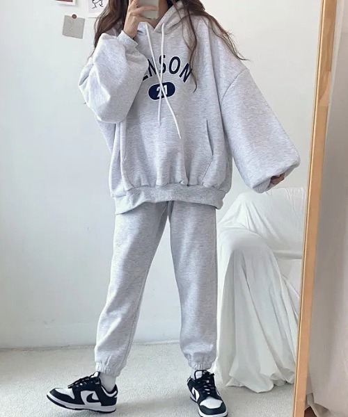 SHEENA（シーナ）の「【セットアップ】ロゴパーカー×スウェットパンツ 2点SET（セットアップ・レディース・ライトグレー/ネイビー/グレー/ブラック・M）」の11枚目の写真